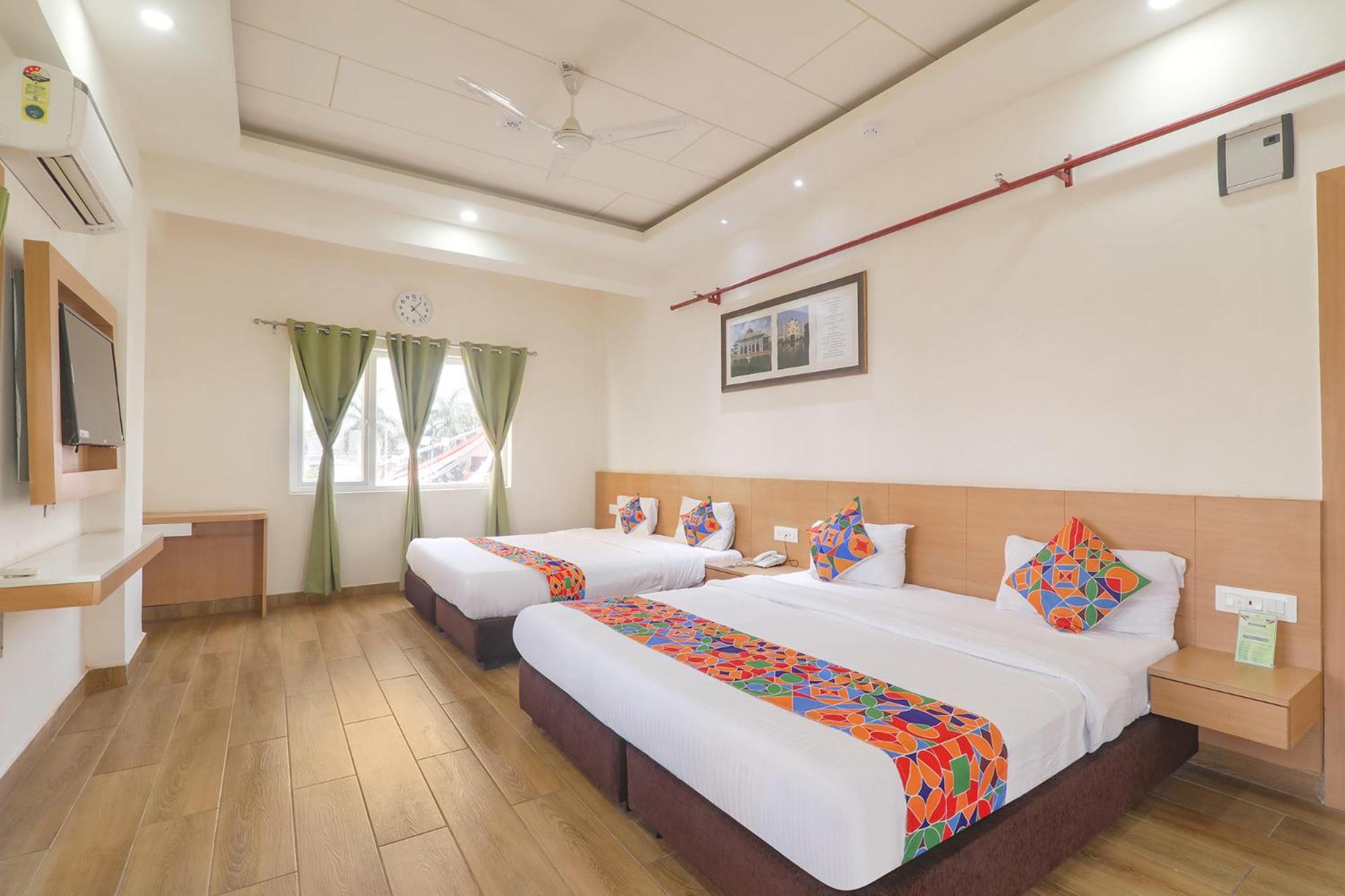 Fabhotel Raghubar Kripa Лакхнау Экстерьер фото