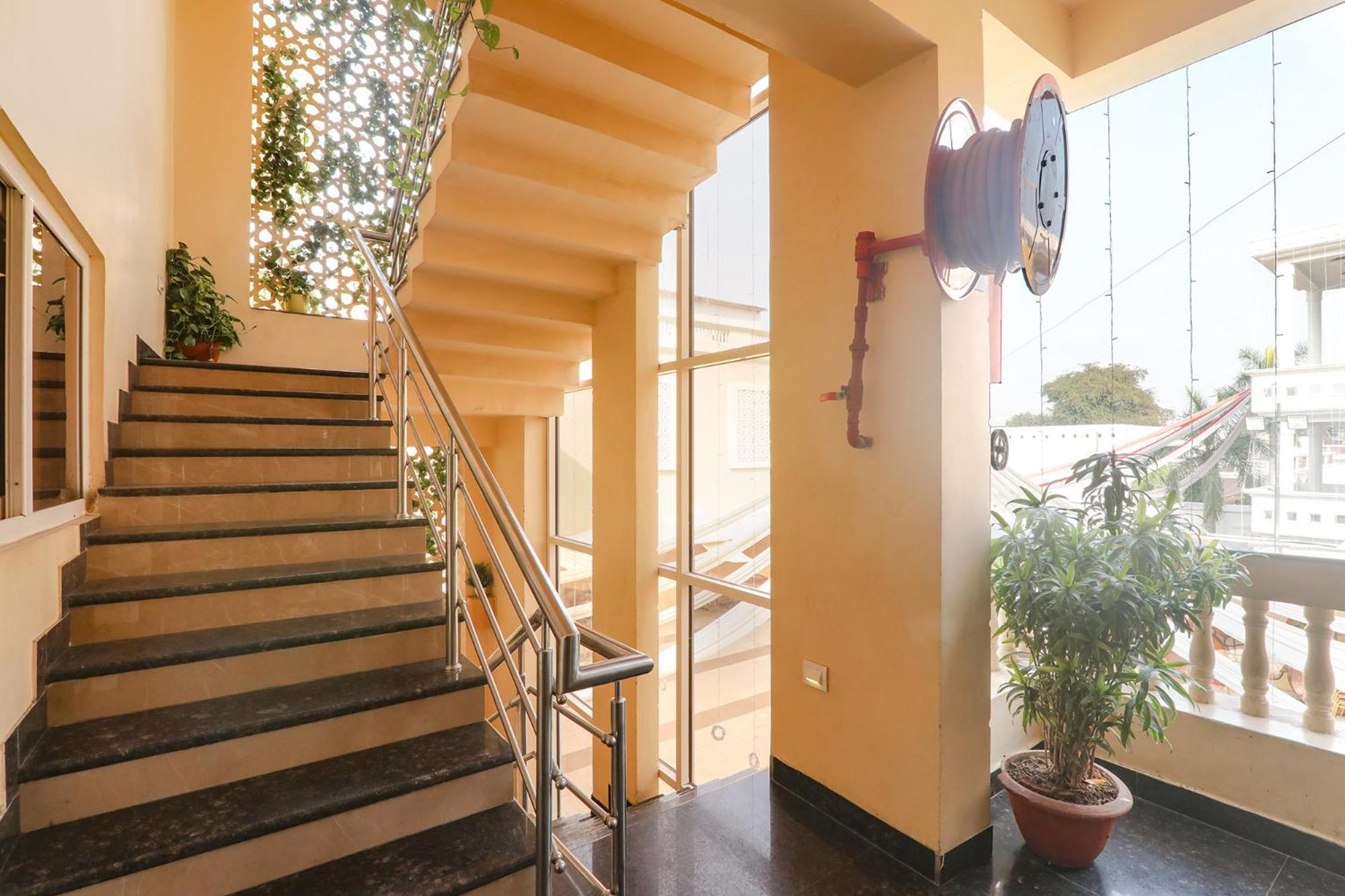 Fabhotel Raghubar Kripa Лакхнау Экстерьер фото